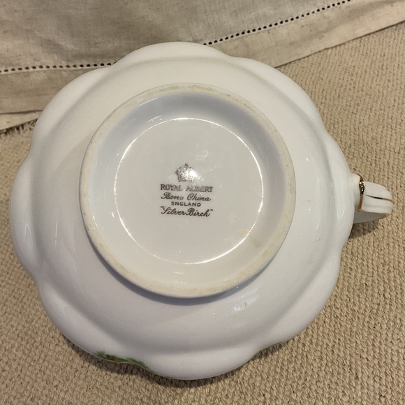 Set of Silver Birch by Royal Albert Fine Bone China Dishware Gold Rimmed EUC - Picture 5 of 9